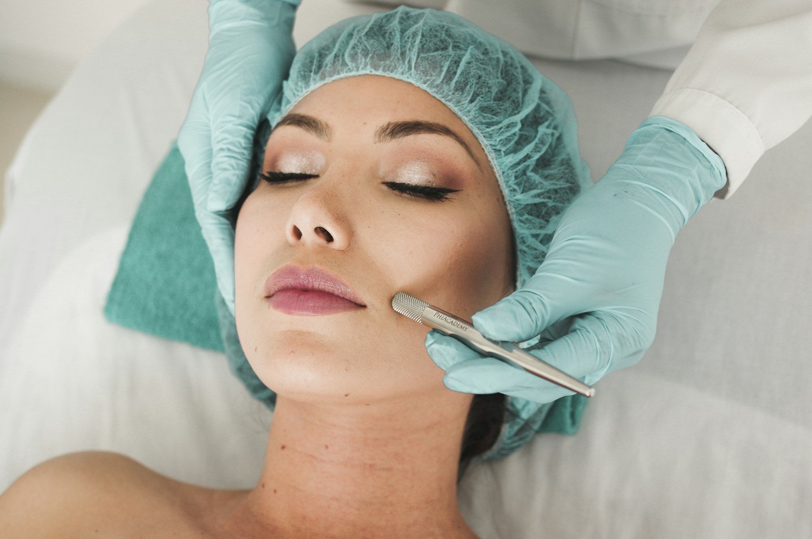 Soin visage professionnel — Mediclin Germany Marrakech